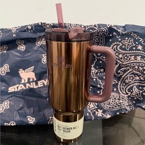 Stanley Polished Rose Gold Quencher Tumbler
